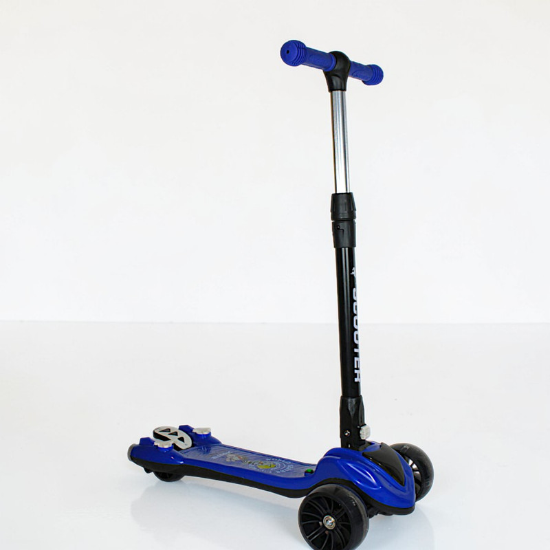 TROTINETA PLIABILA CU 3 ROTI LUMINOASE SD-135 (1/10)